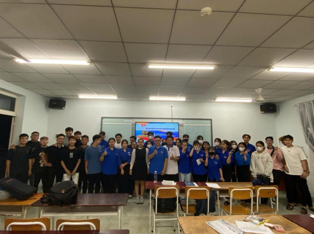 SINH HOẠT CHI ĐOÀN CHỦ ĐIỂM THÁNG 04/2026 CHỦ ĐỀ: “TỰ HÀO TRUYỀN THỐNG – TIẾP BƯỚC CHA ANH”